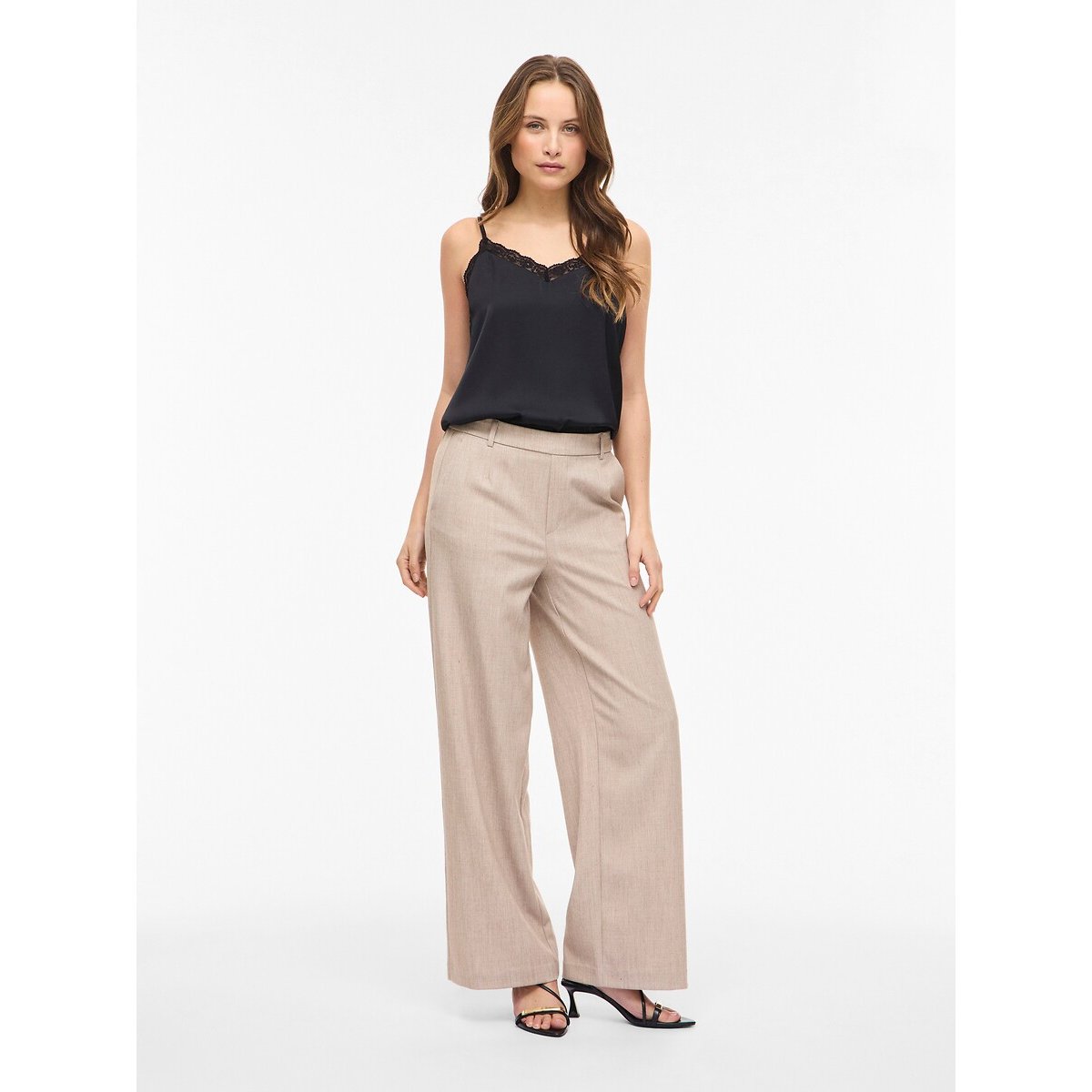 Top de encaje con cuello en pico negro, VILA