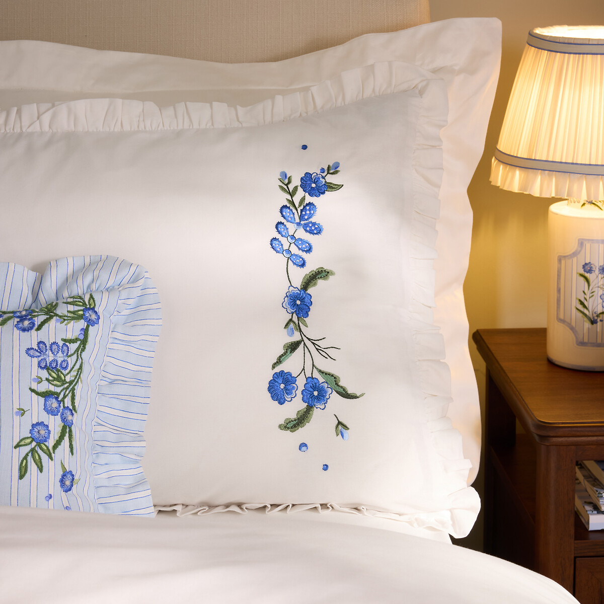Forget Me Knot Floral Cotton Duvet Cover and Pillowcase Set white/blue, CATH KIDSTON