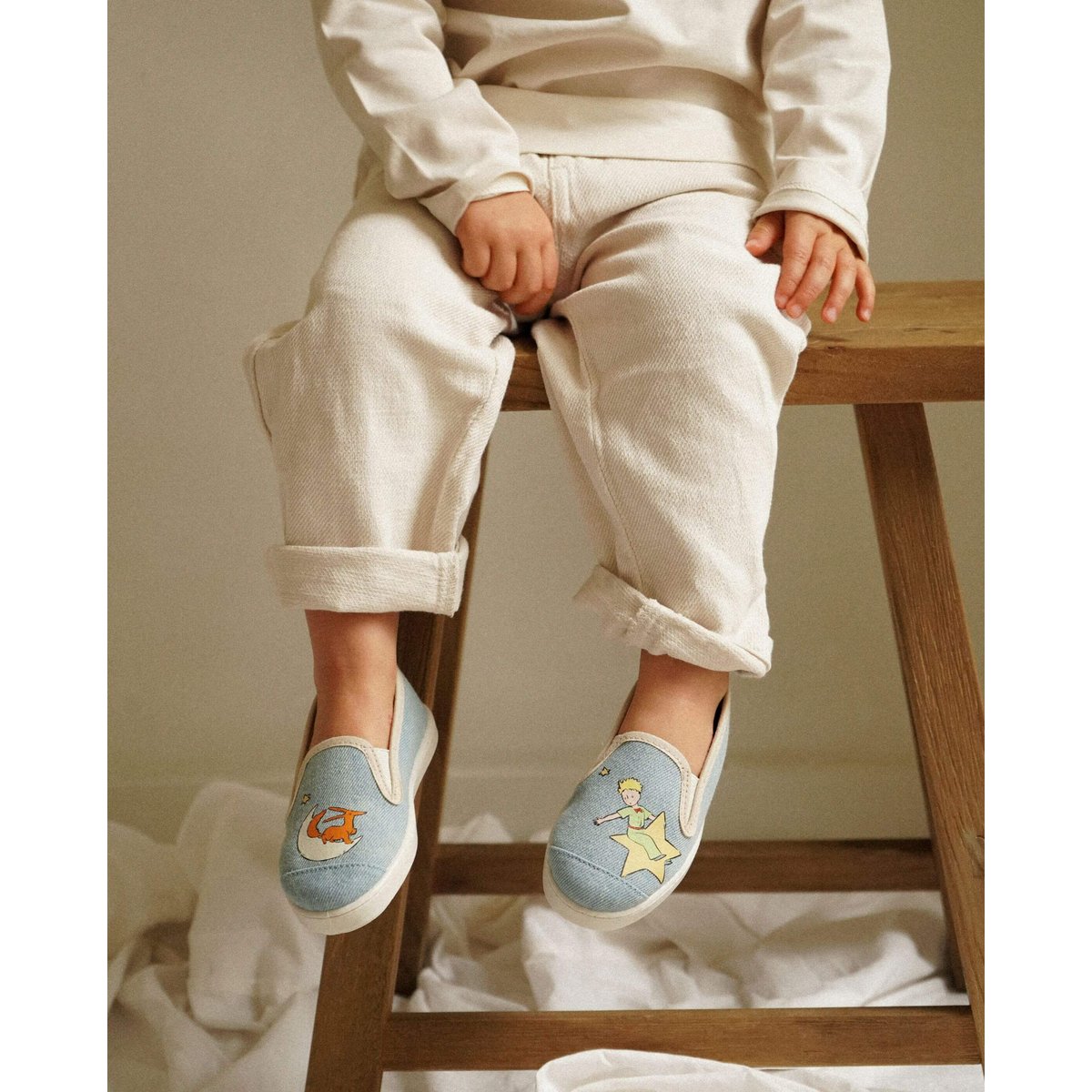 Chaussons en collab bleu denim, ANGARDE