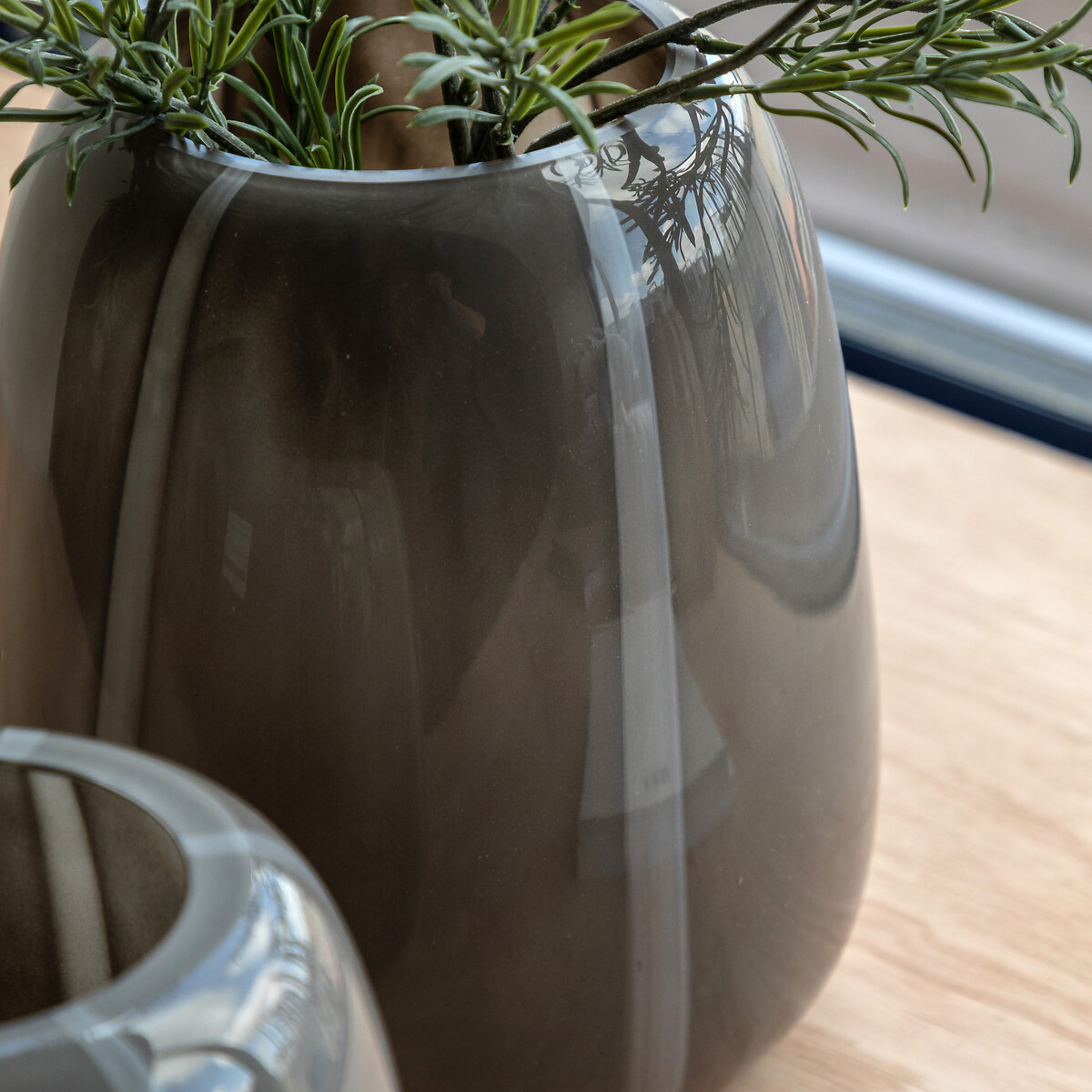 26cm Claro Stripe Glass Vase in Taupe taupe, ÉDITÉ