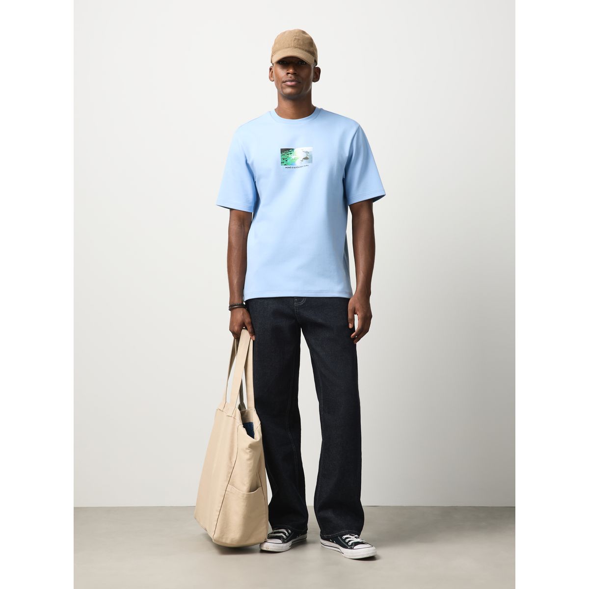 T-shirt seminal monnaie bleue o sutokingu suru, NEXT