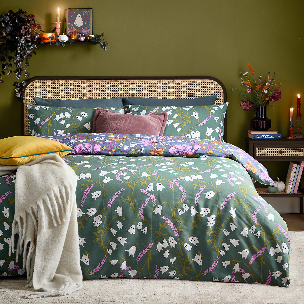 Ghoul Gardens Halloween Reversible Duvet Cover and Pillowcase Set multi-coloured, FURN.