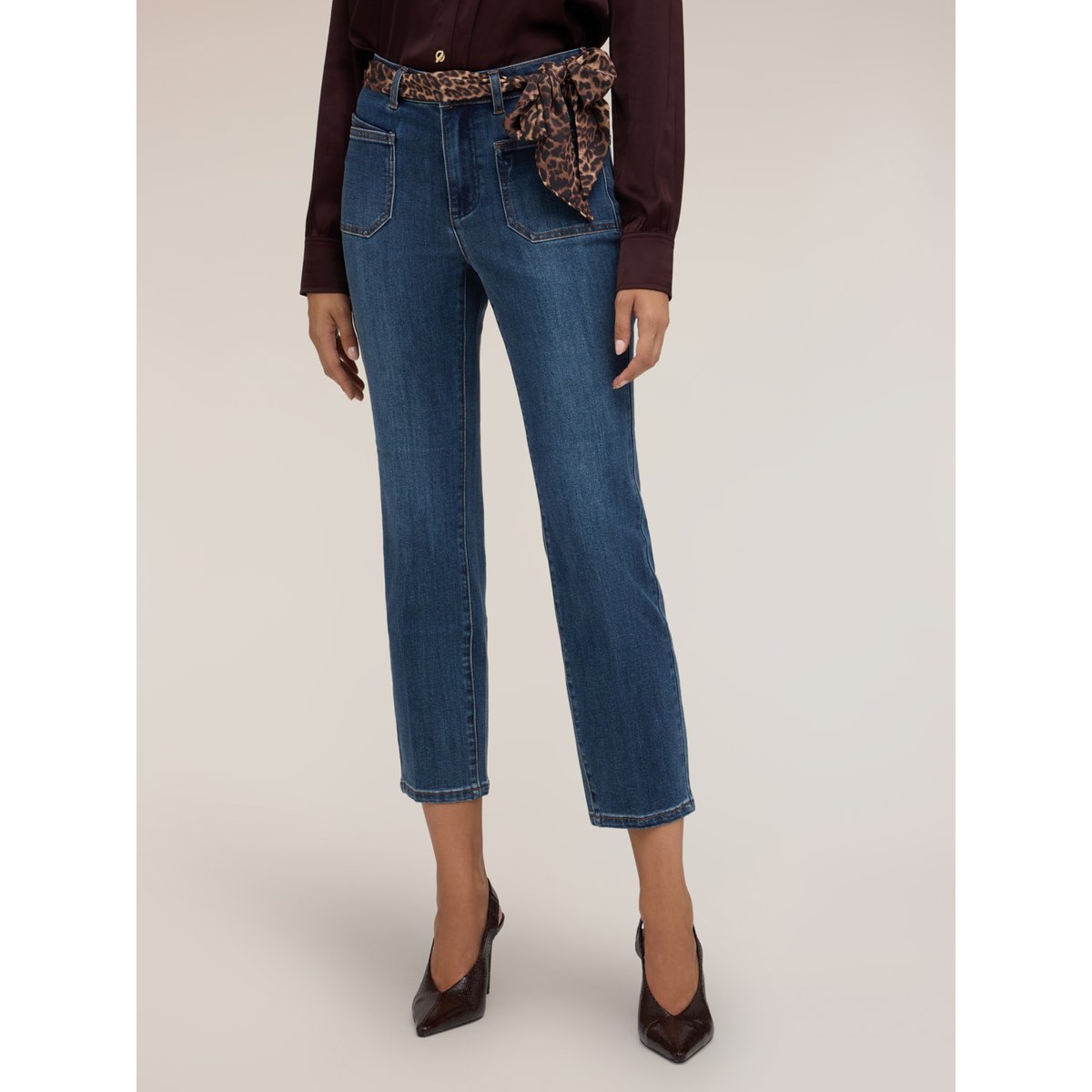 Jean cropped taille haute avec ceinture animalier. bleu, MOTIVI