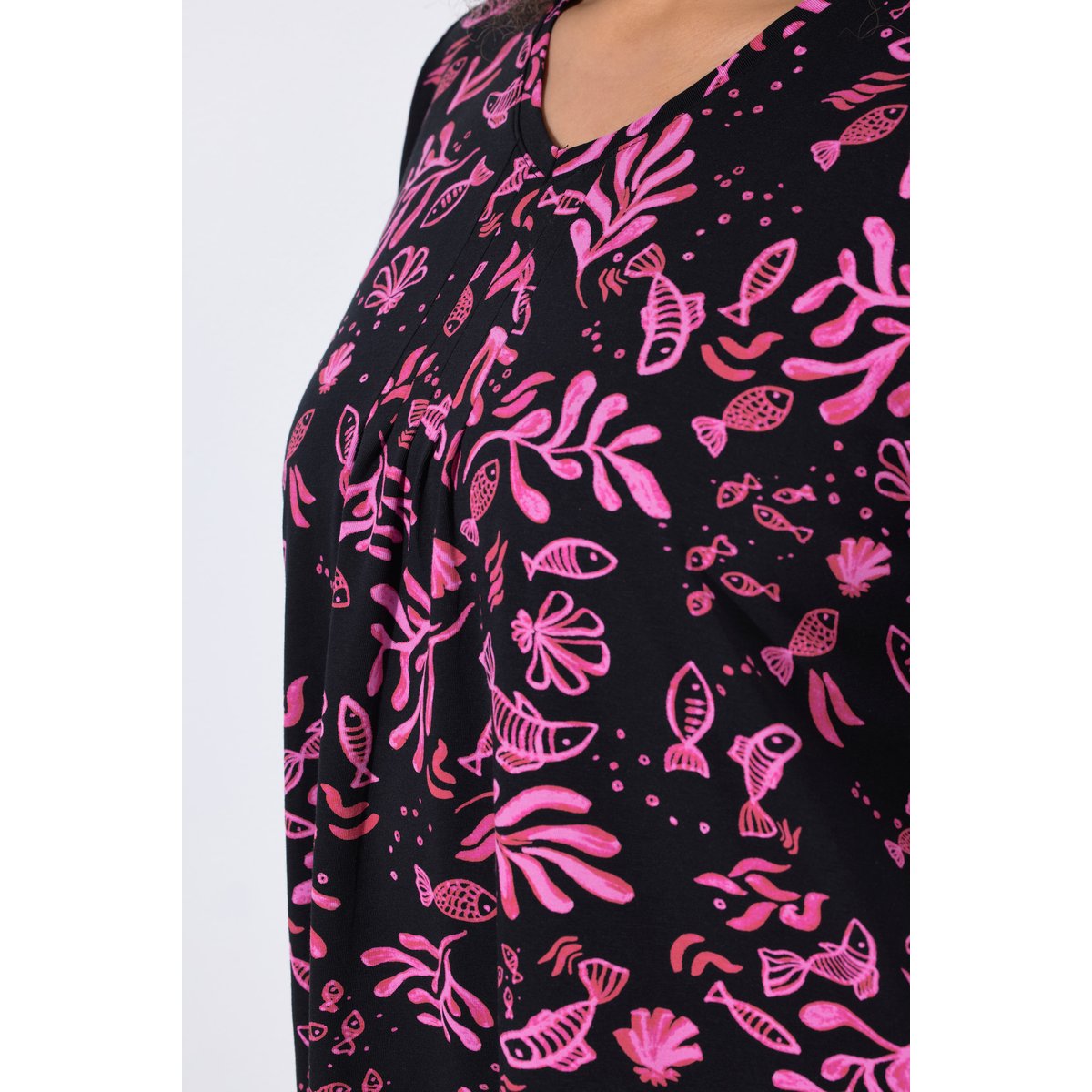 T-shirt à fleurs, base en pointe noir, ULLA POPKEN