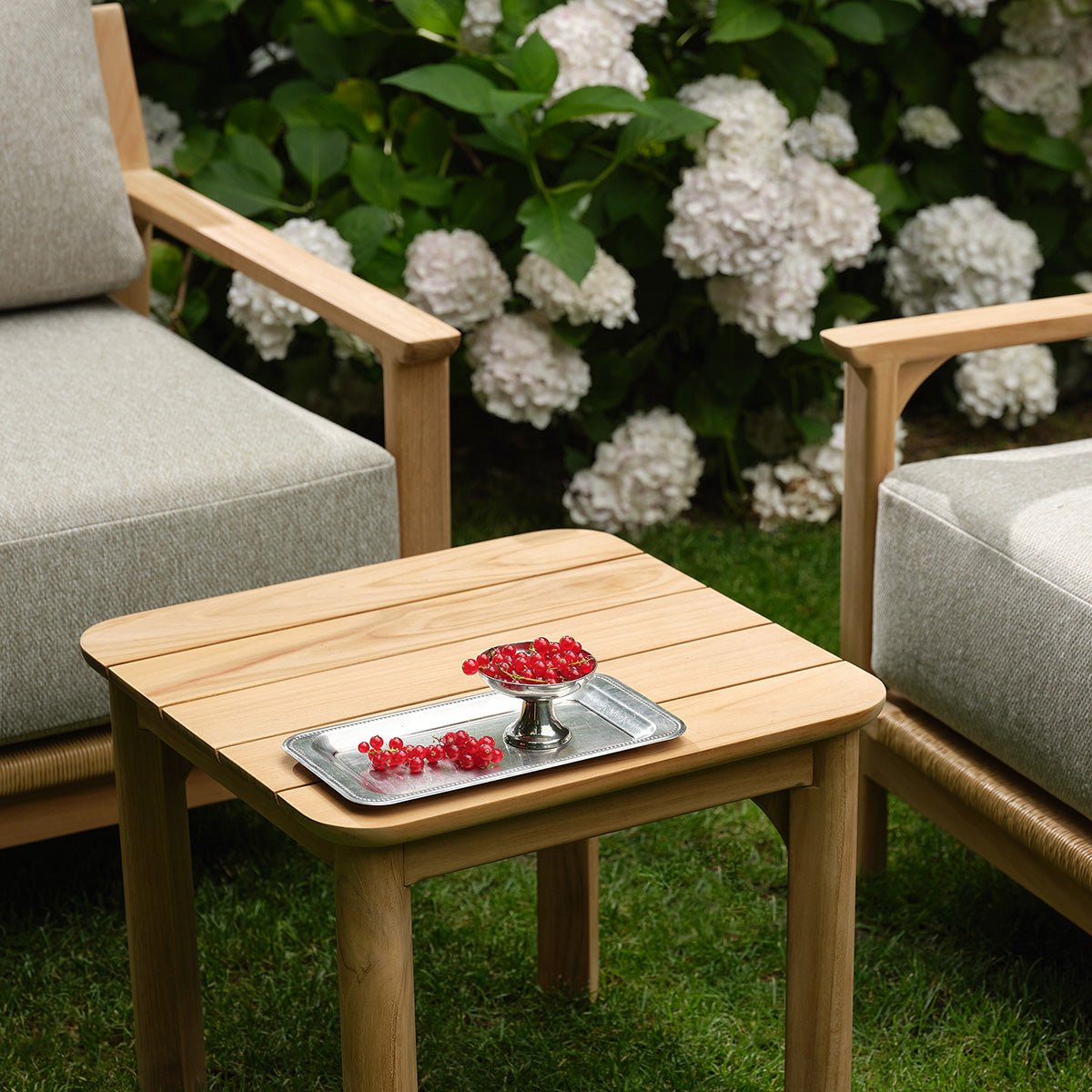 Salon de jardin bas en teck avec coussins gris chiné 2 personnes PIANA gris_chine, BERAH GETAH