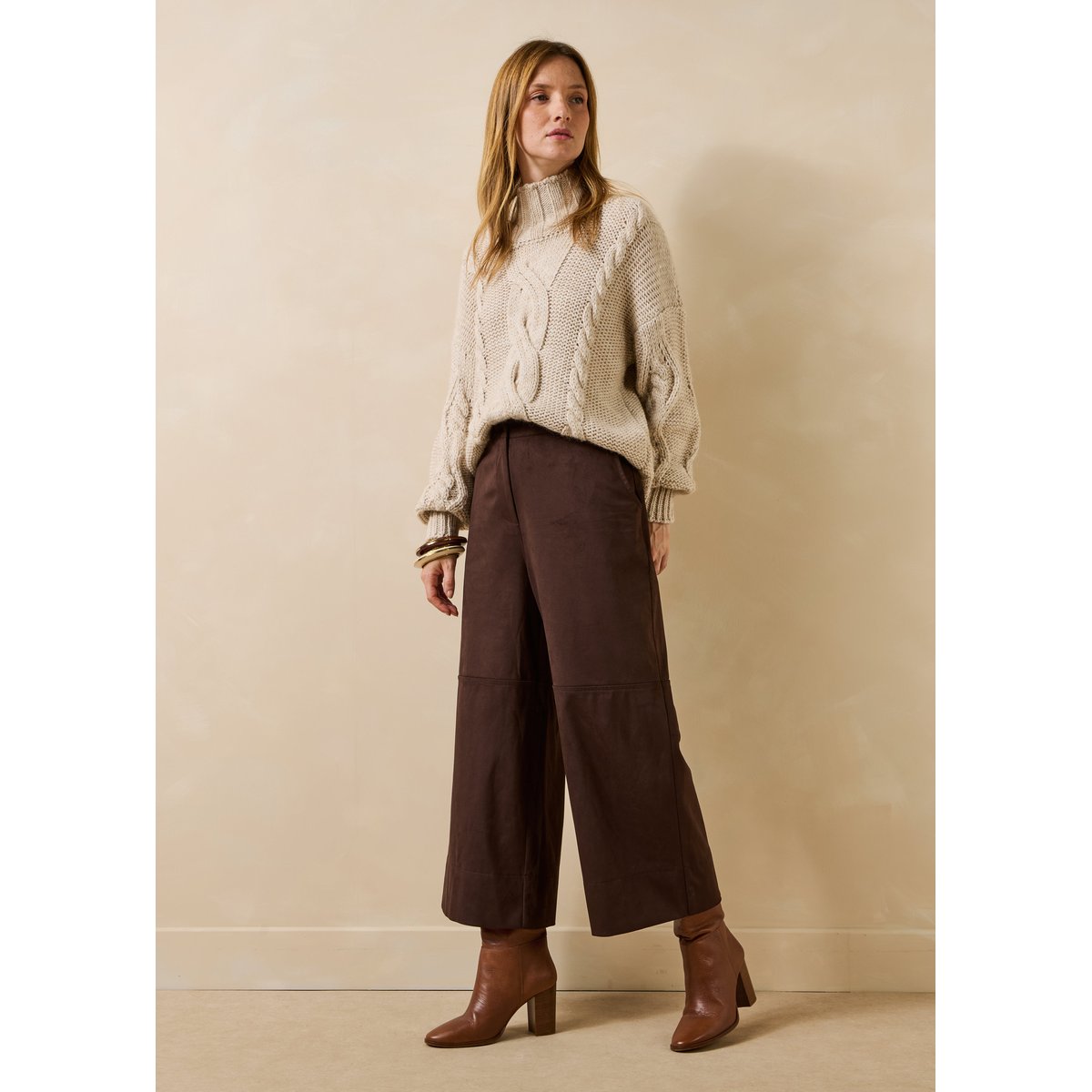 Pantalon cropped et large en suédine ganache, LA FEE MARABOUTEE