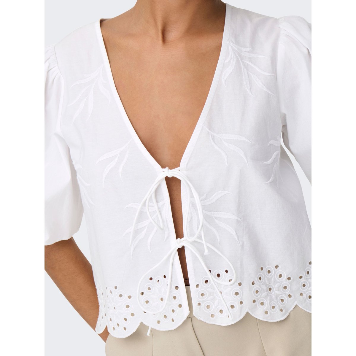 Top bright white 1, JDY