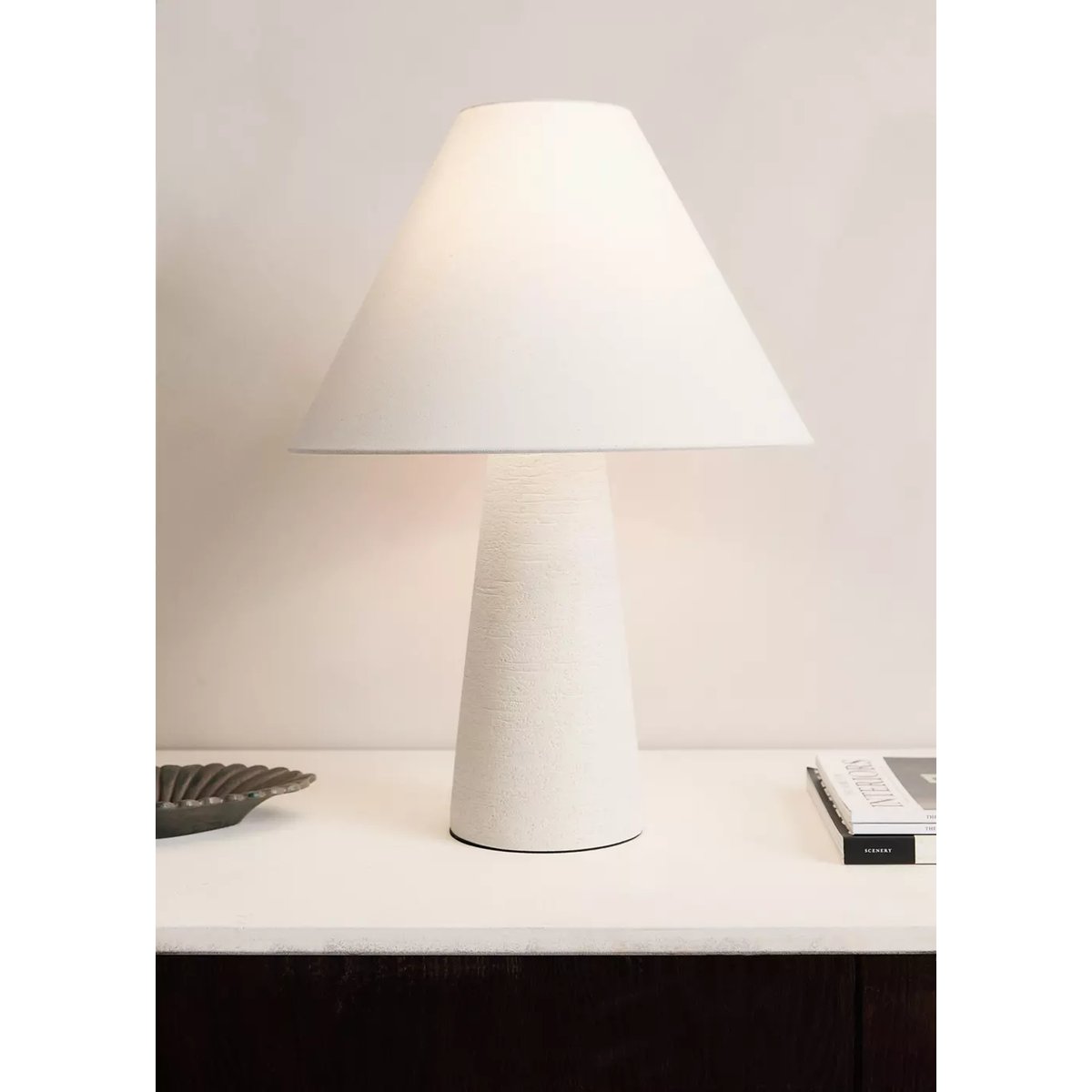 Lampe de table en fibre de verre blanc, MANGO HOME