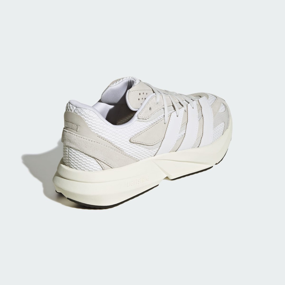 Chaussure Lightblaze Chaussure Lightblaze crystal white / cloud white / grey one, ADIDAS SPORTSWEAR