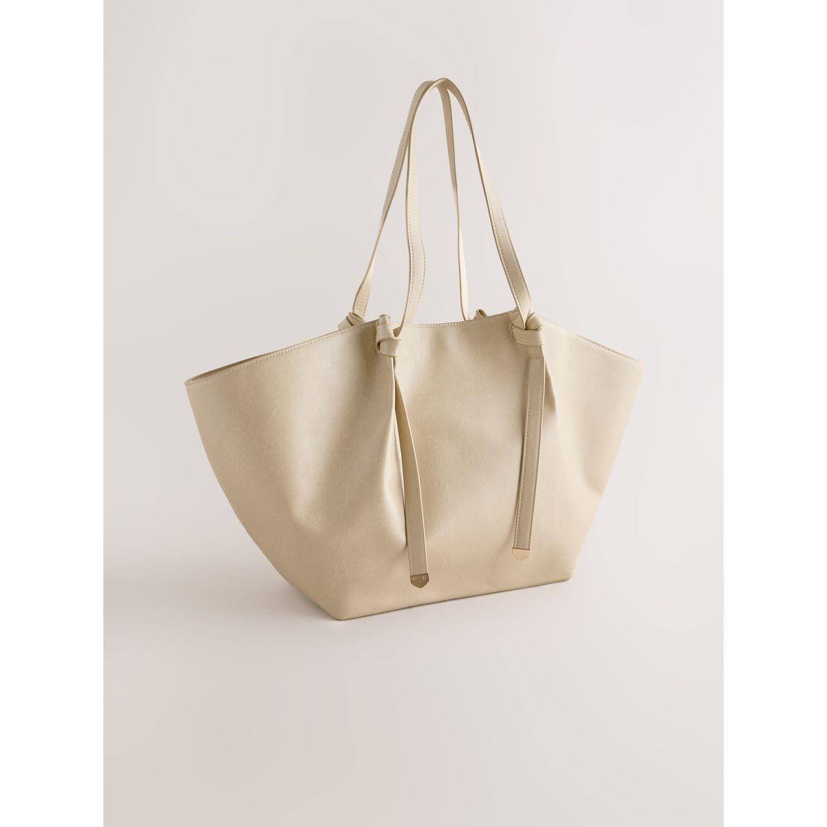 Grand sac porté épaule perforé crème, NEXT