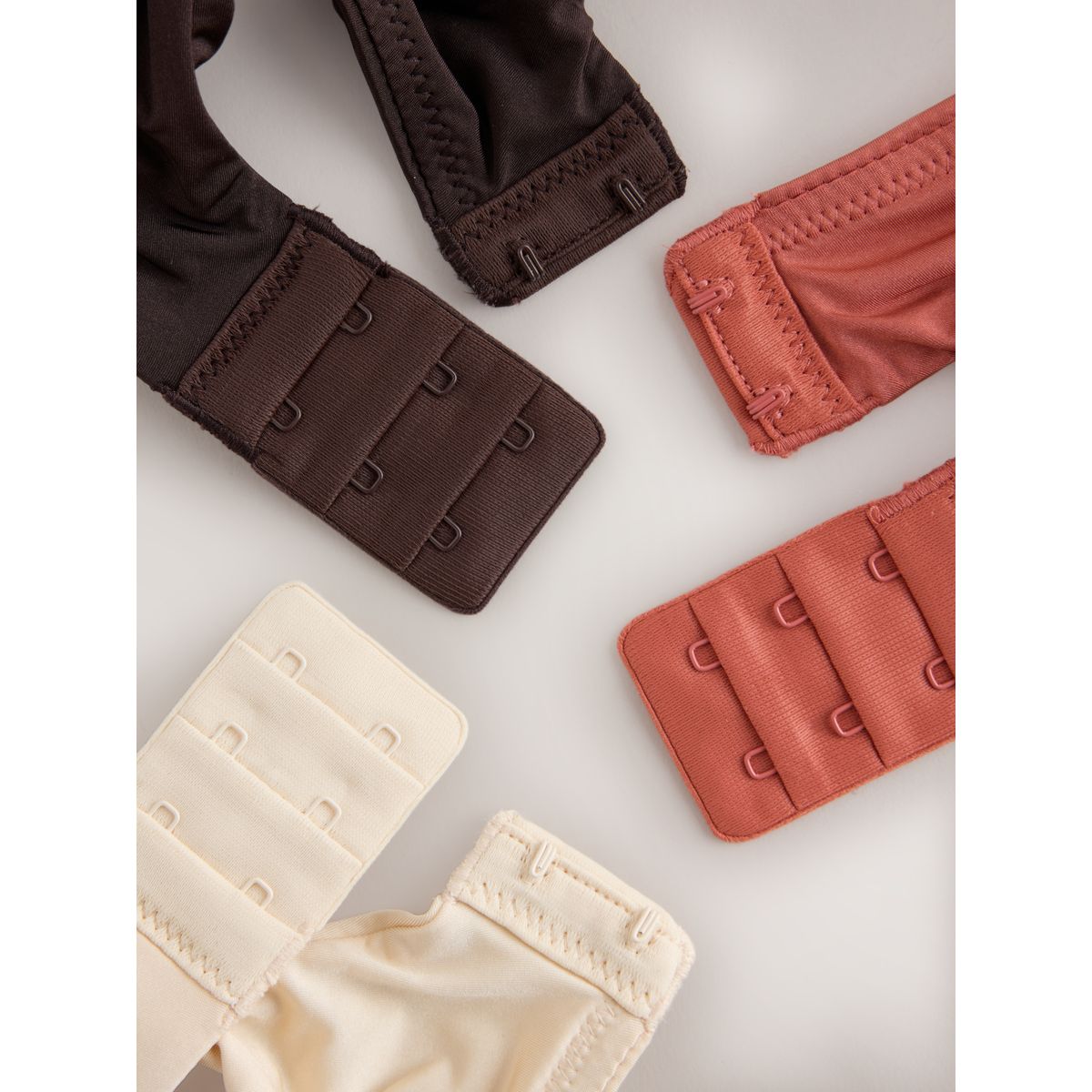 Soutien-gorge invisible moulé a-e, lot de 3 brun chocolat/rouille/crème, NEXT