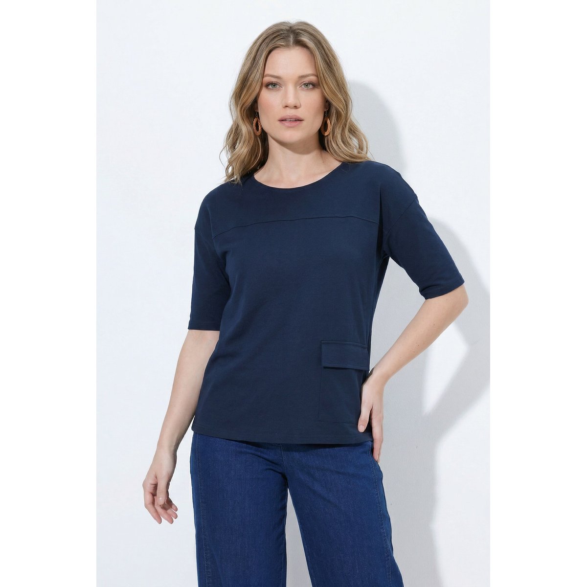T-shirt en coton bio, poche à la base marine, ULLA POPKEN