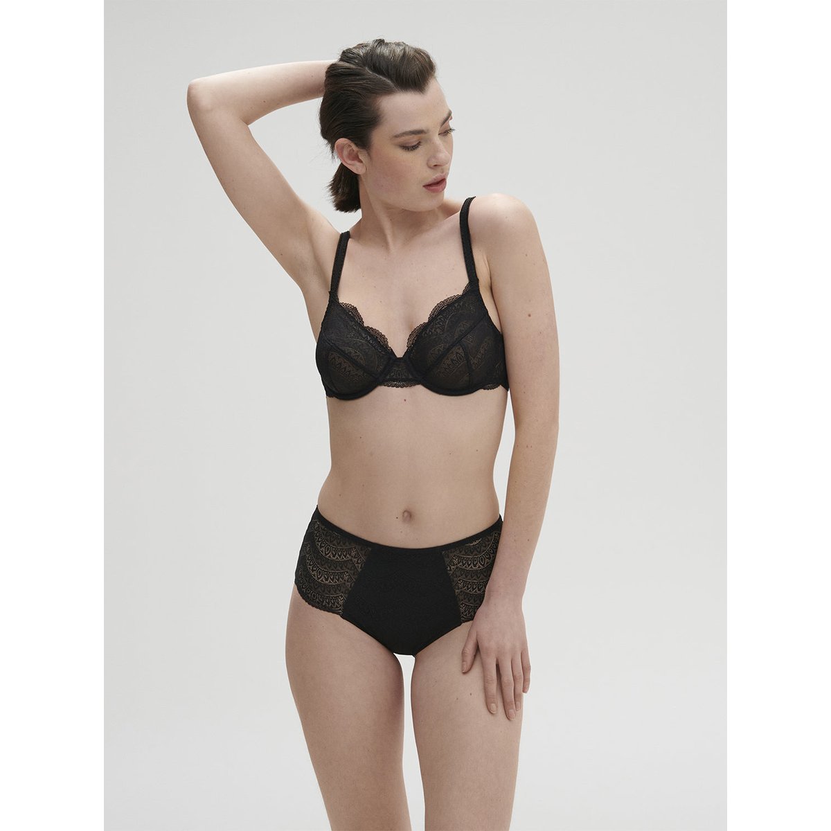 Soutien-gorge avec armatures classique, KARMA noir, SIMONE PERELE