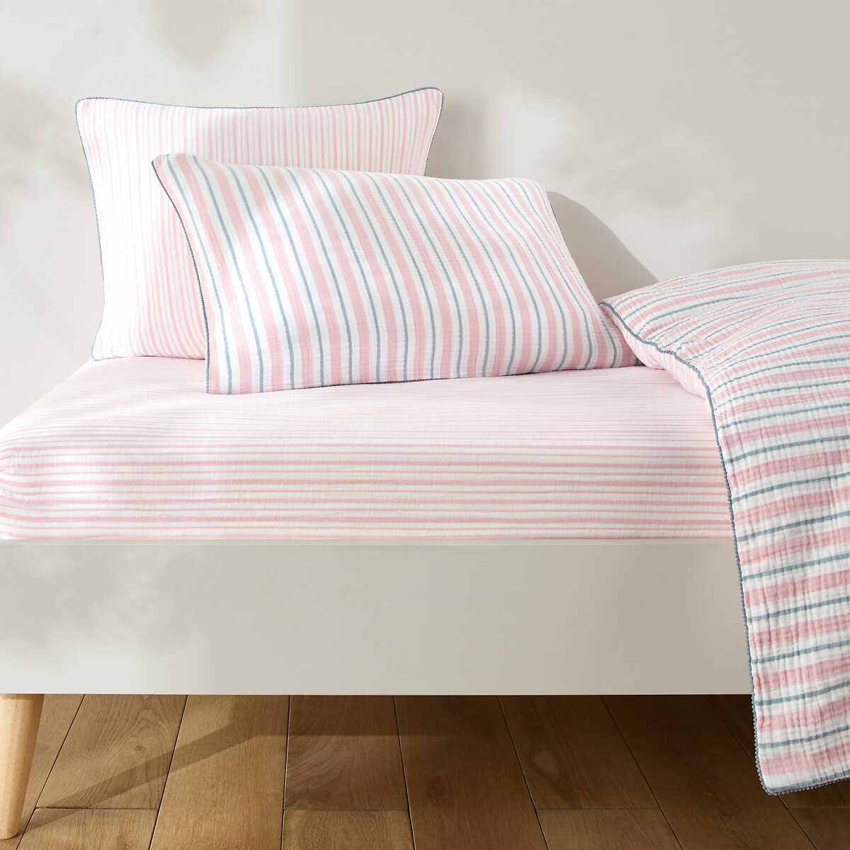 Drap-housse enfant, en gaze de coton, à rayures, bonnet 25 cm, ADÈLE imprimé rayures, LA REDOUTE INTERIEURS
