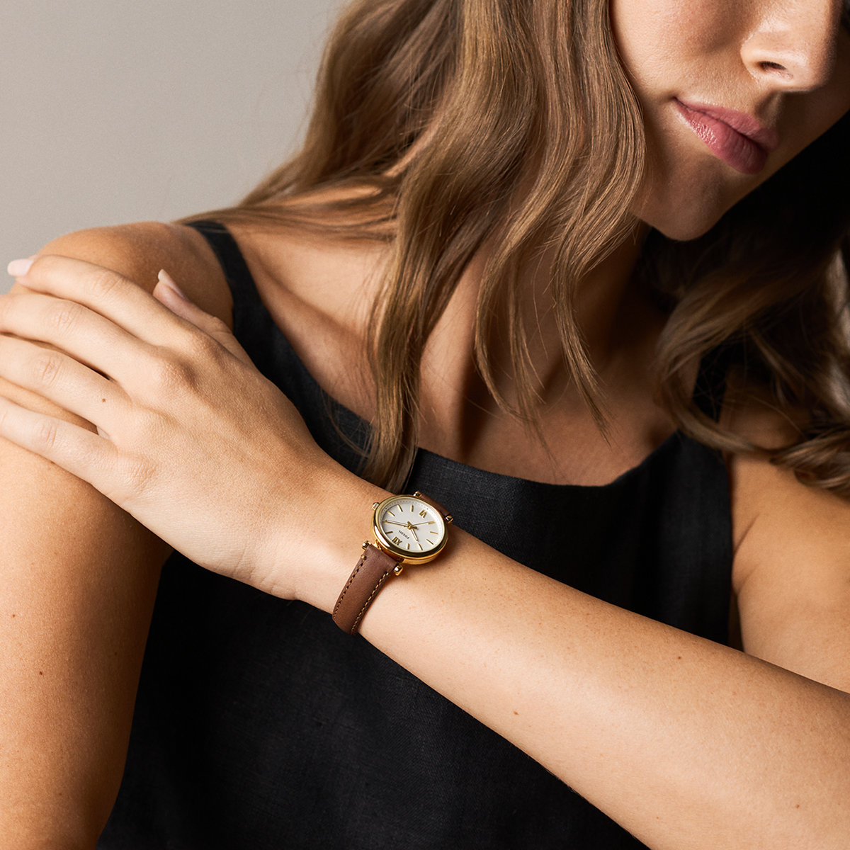 Montre Analogique CARLIE doré blanc marron, FOSSIL