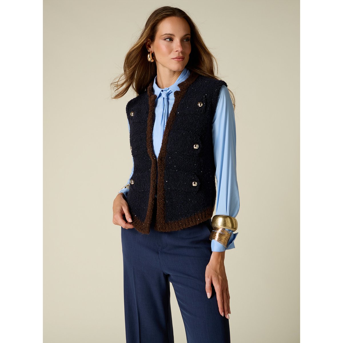 Gilet avec boutons bijoux bleu, OLTRE