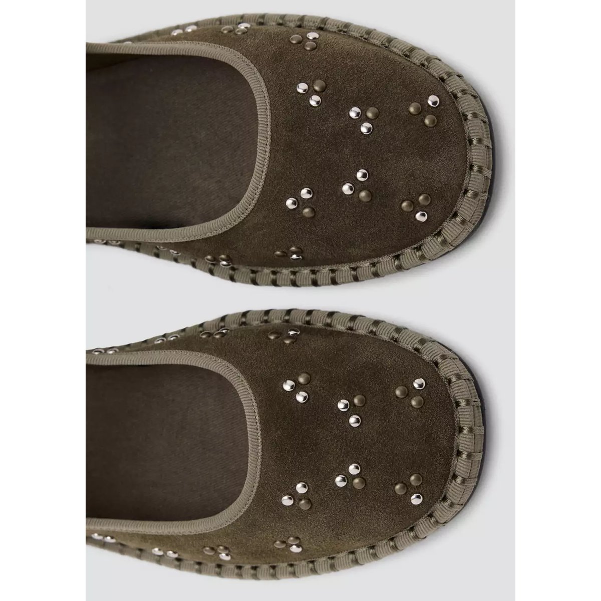 Espadrilles à boucle avec clous décoratifs kaki, MANGO KIDS