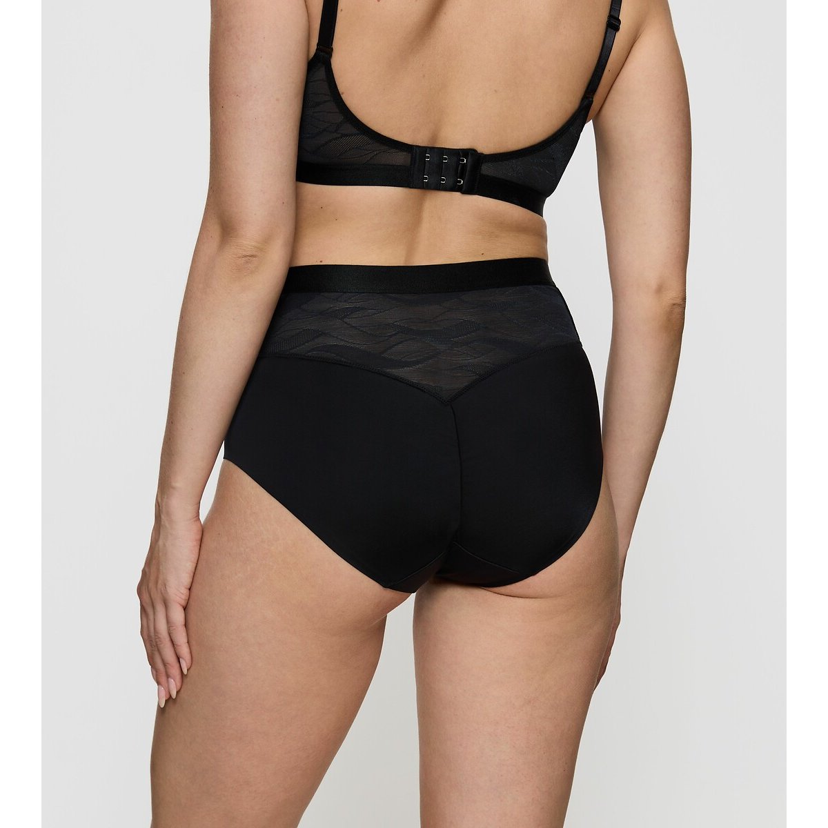 Airy Sensation Maxi Knickers black, TRIUMPH