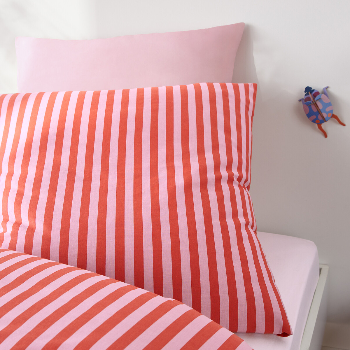 Parure de lit enfant, en 50% coton recyclé, taie carrée, SACHA ROSE rayé rose, LA REDOUTE INTERIEURS