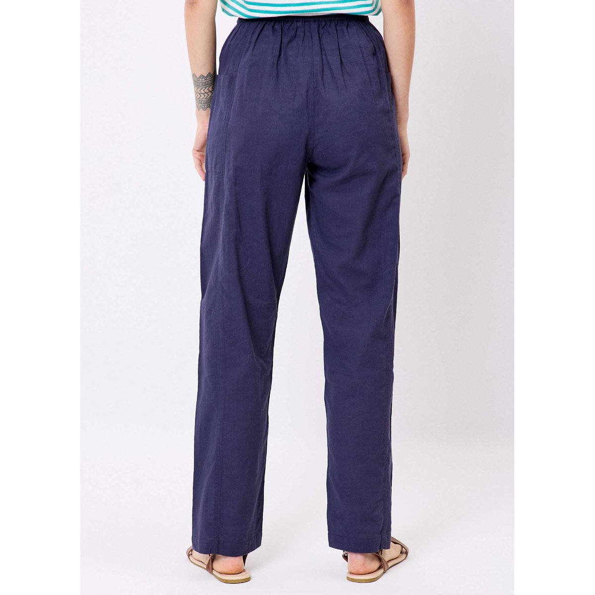 Pantalon coton bio droit avec poches DANI bleu marine, LA FIANCÉE