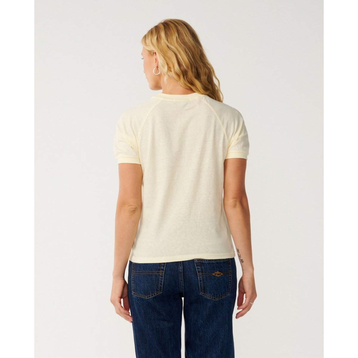 T-shirt à manches courtes Stephanie Gilmore WETTIE RINGER soft yellow, RIP CURL