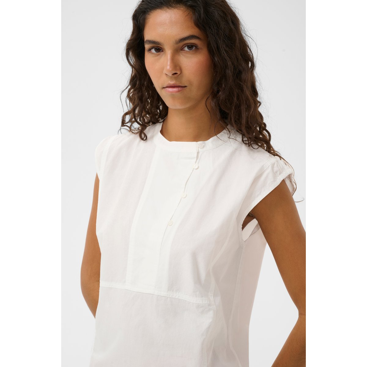 Blouse à manches courtes blanc broken white, SOAKED IN LUXURY
