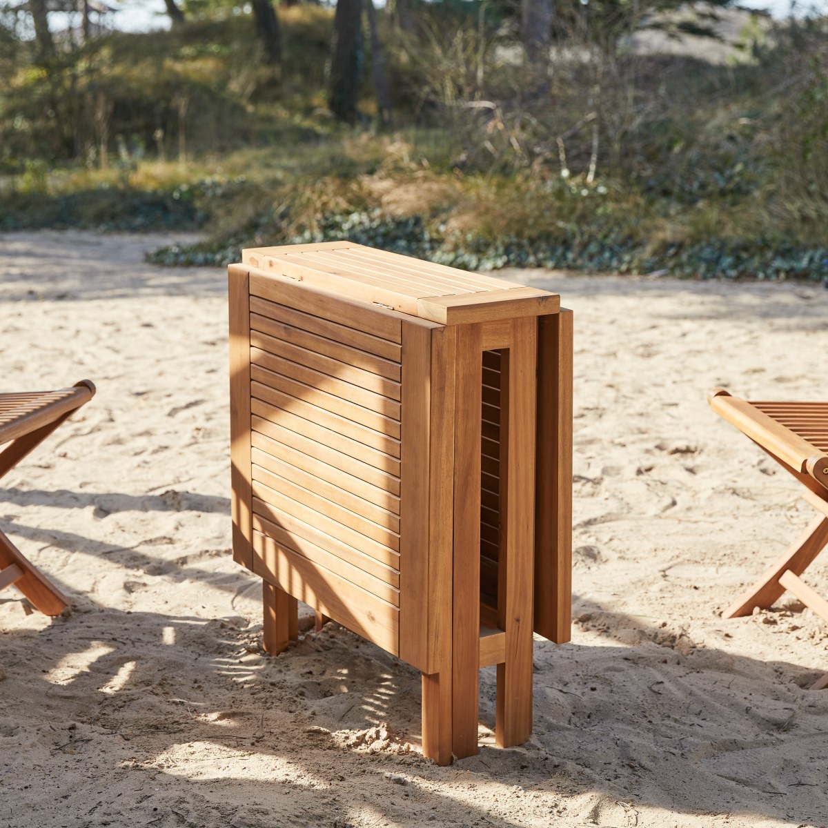 Ensemble table et chaises de jardin en Acacia massif, CAPRI marron, TIKAMOON