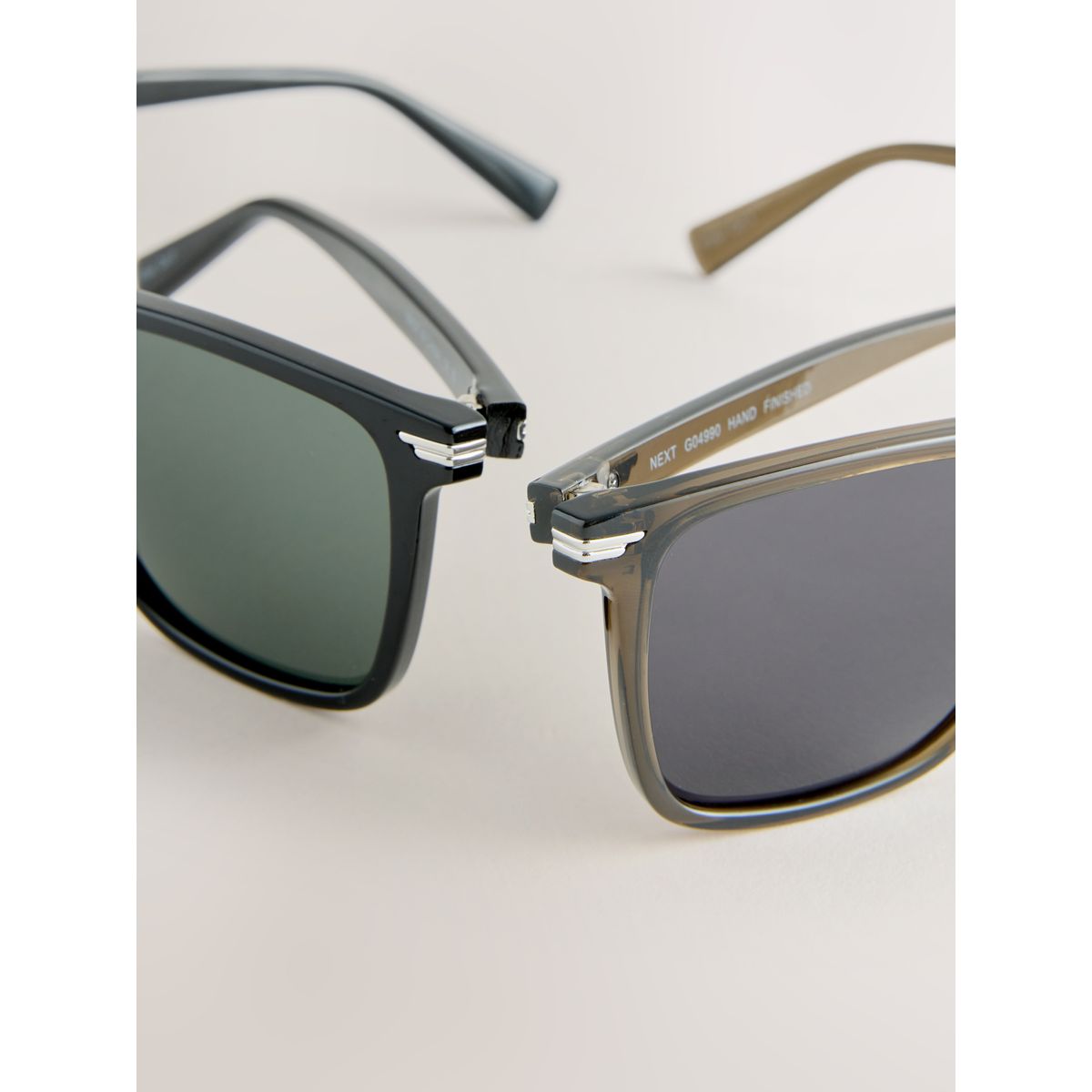 Lunettes de soleil style preppy, lot 2 noir/vert, NEXT