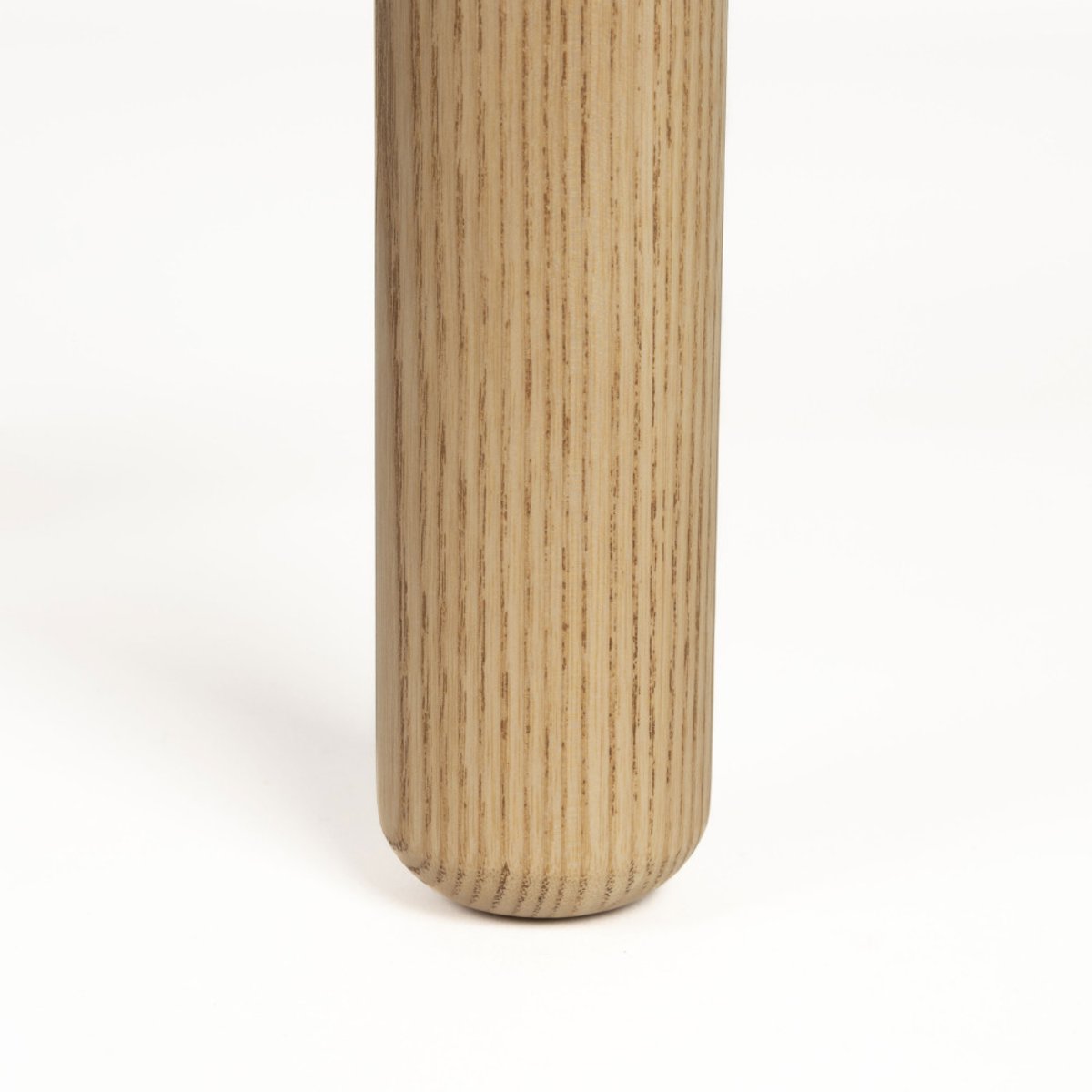 Table basse ronde en bois   bois foncé - STORM bois clair, ZUIVER