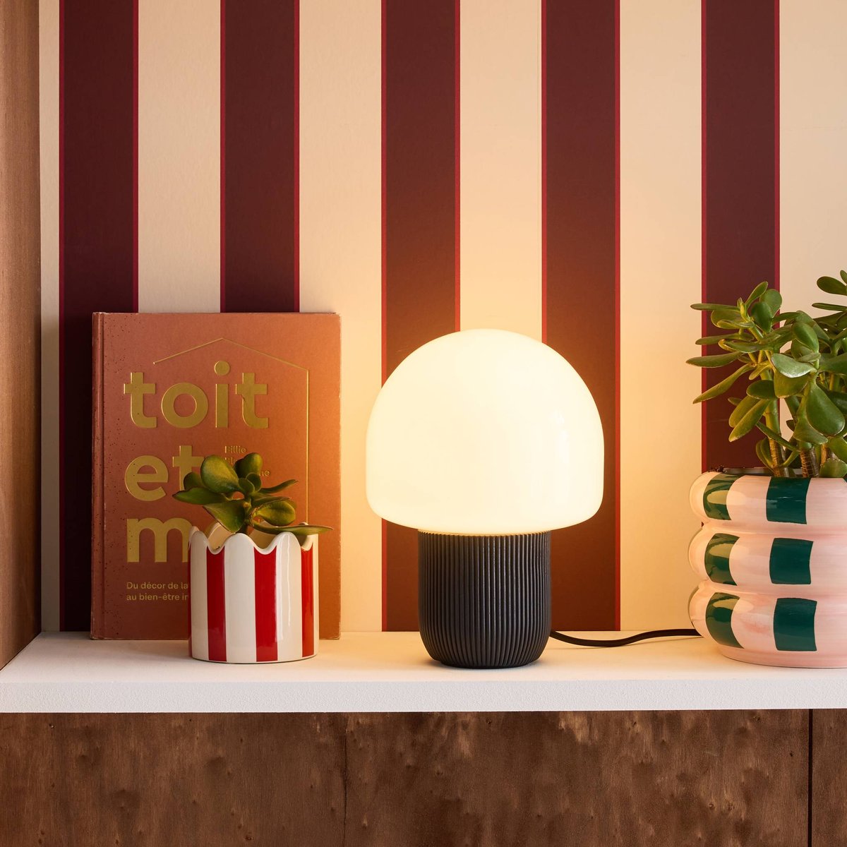 Lampe de table intérieur résine et PVC Ø18cm SANO noir, SWEEEK