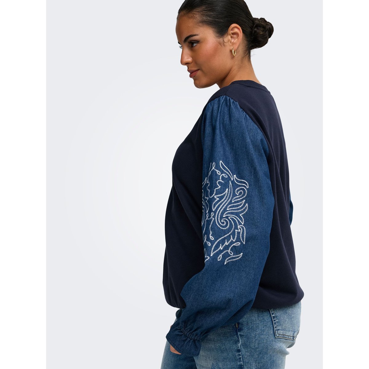 Sweat-Shirt night sky, ONLY CARMAKOMA