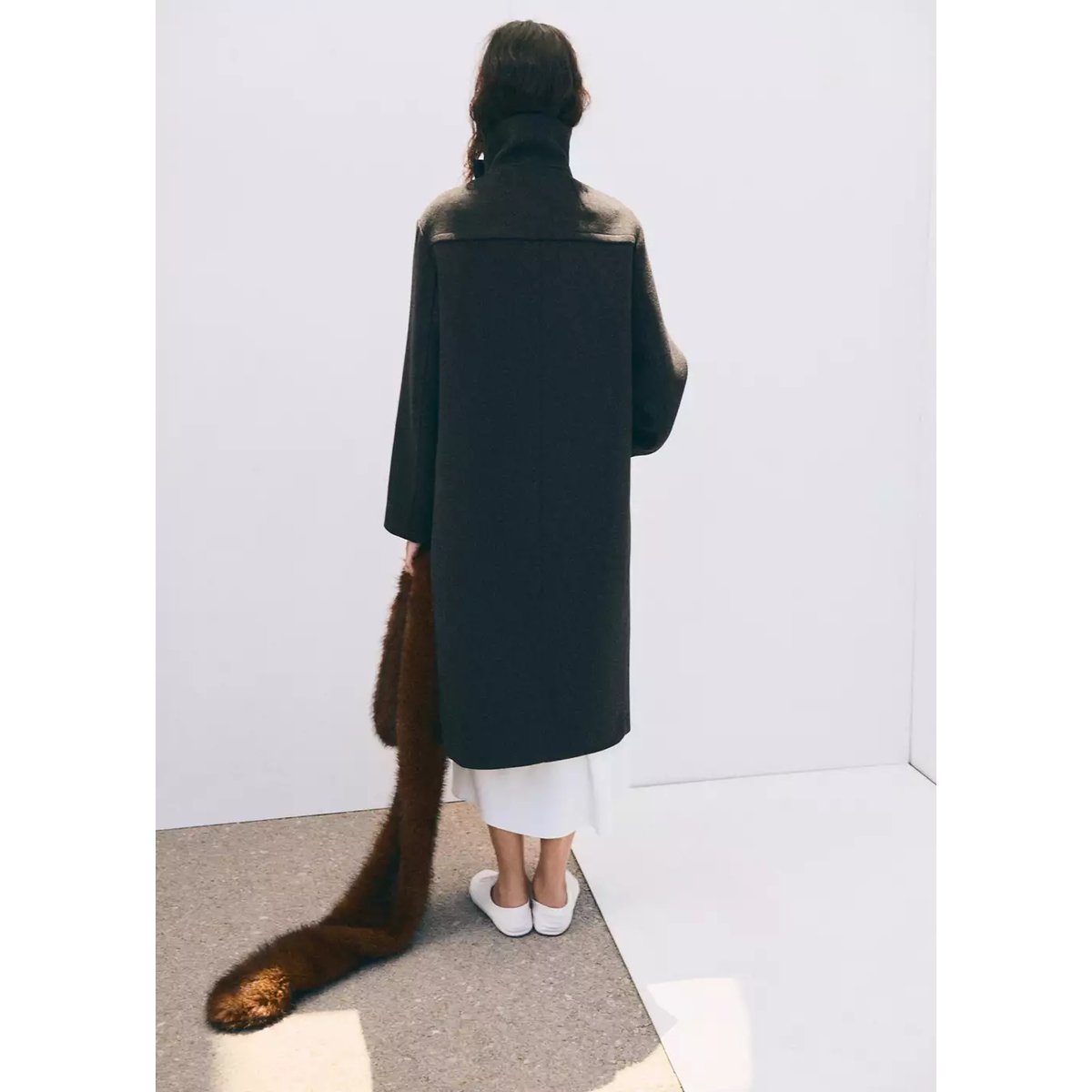 Manteau en laine à col cheminée chocolat, MANGO