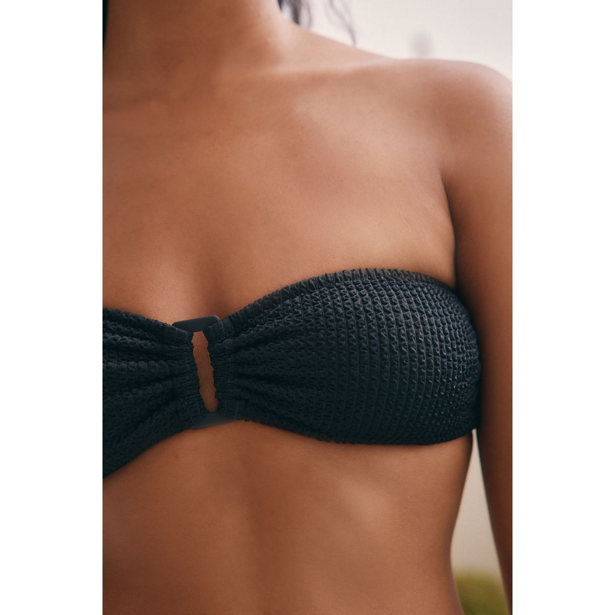 Haut de bikini bandeau avec élément noir, NEXT