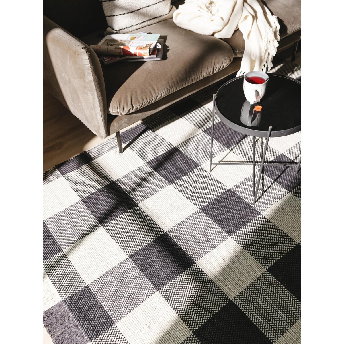 Tapis en coton tissé main LUCY noir/blanc, BENUTA 