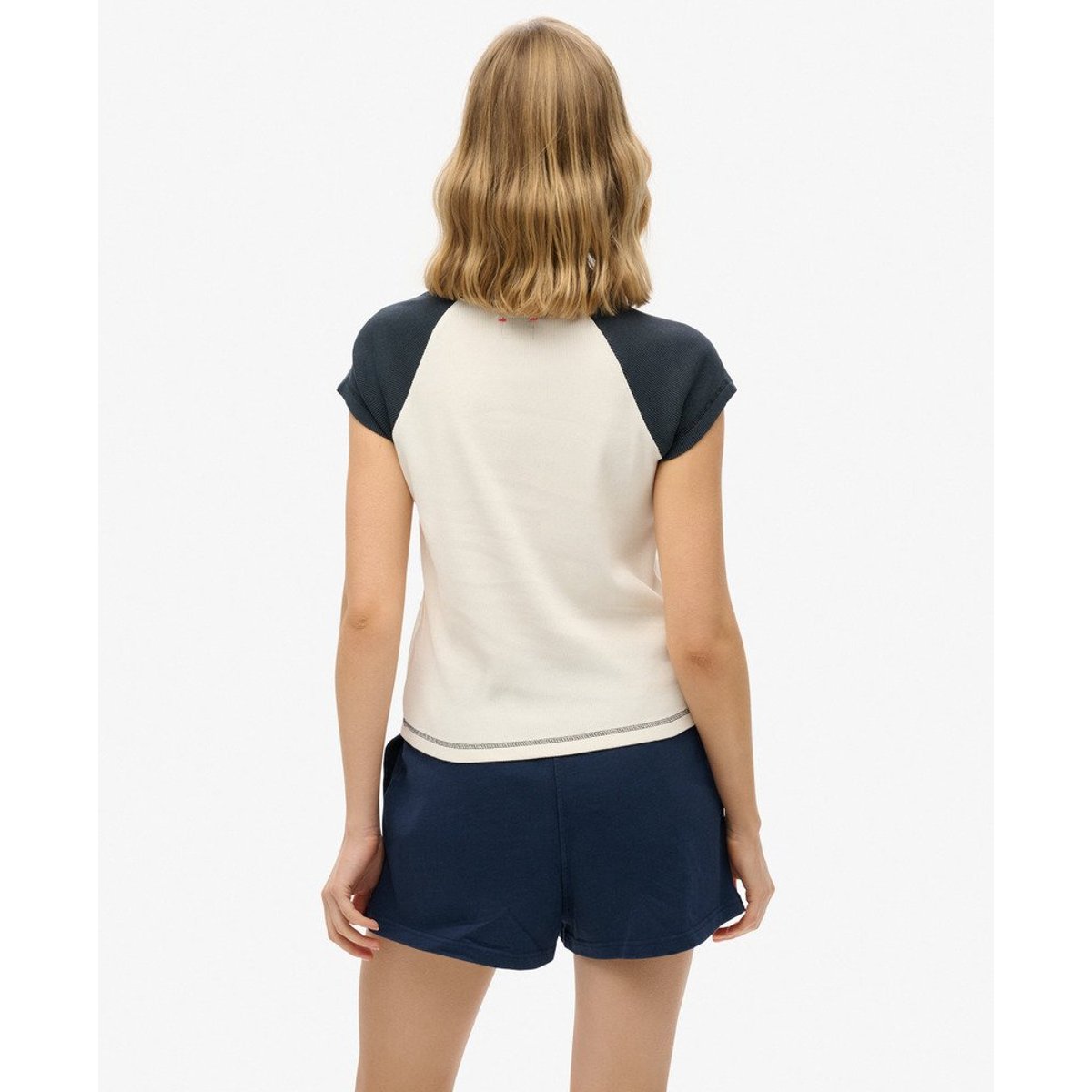 T-shirt à mancherons raglan Athletic Essentials blanc cassé/en, SUPERDRY