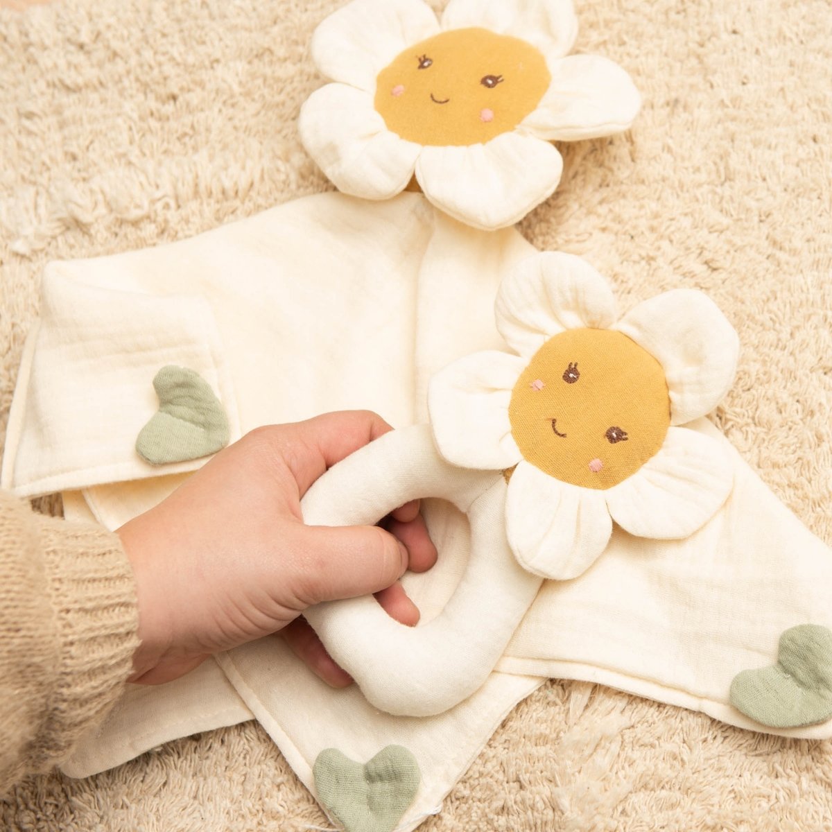 Hochet beige, AMADEUS LES PETITS