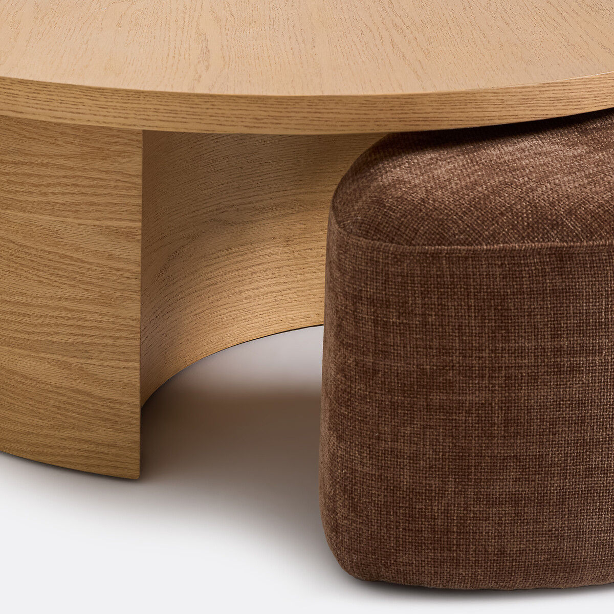 Table basse ronde en placage chêne, et ses 2 poufs, JEN coloris chêne, LA REDOUTE INTERIEURS
