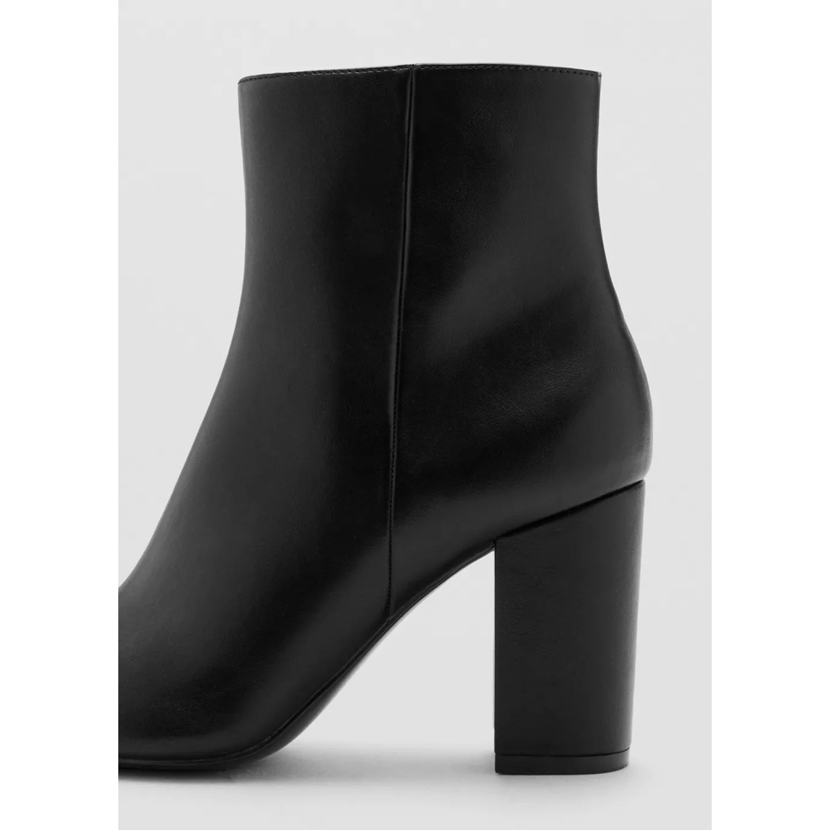 Bottines pointues talon bloc noir, MANGO