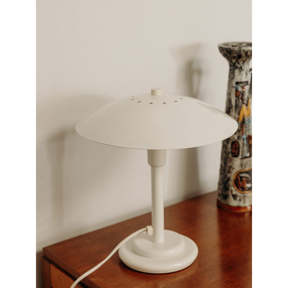 Lampe à poser en métal Julia N°461 - Bon état blanc, DEBONGOUT
