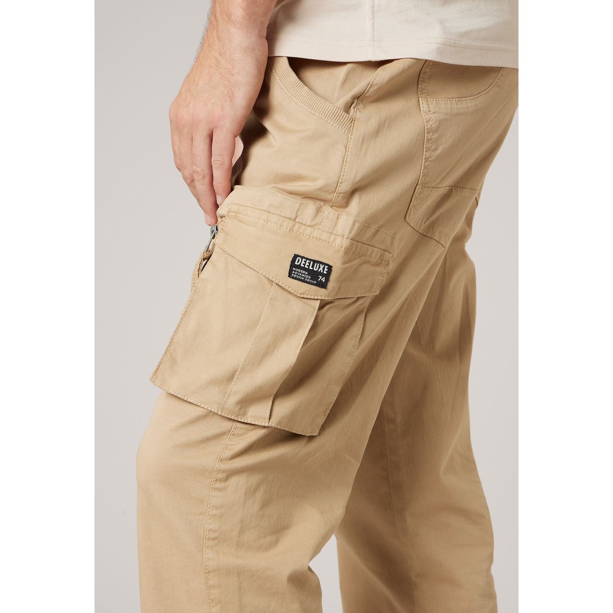 Pantalon cargo régular homme en coton KENAI sand, DEELUXE