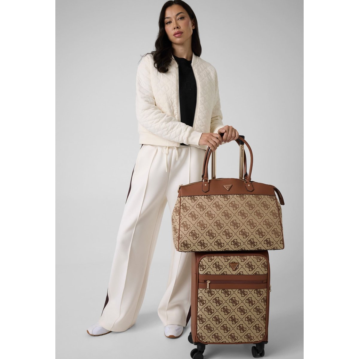 Audrey Logo Travel Tote marron multi, GUESS