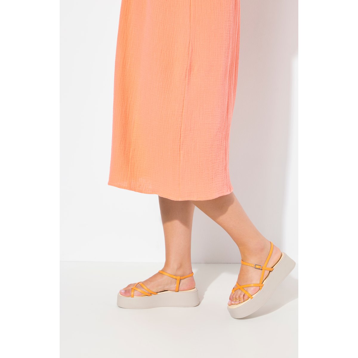 Robe midi en mousseline. Manches courtes corail, ULLA POPKEN