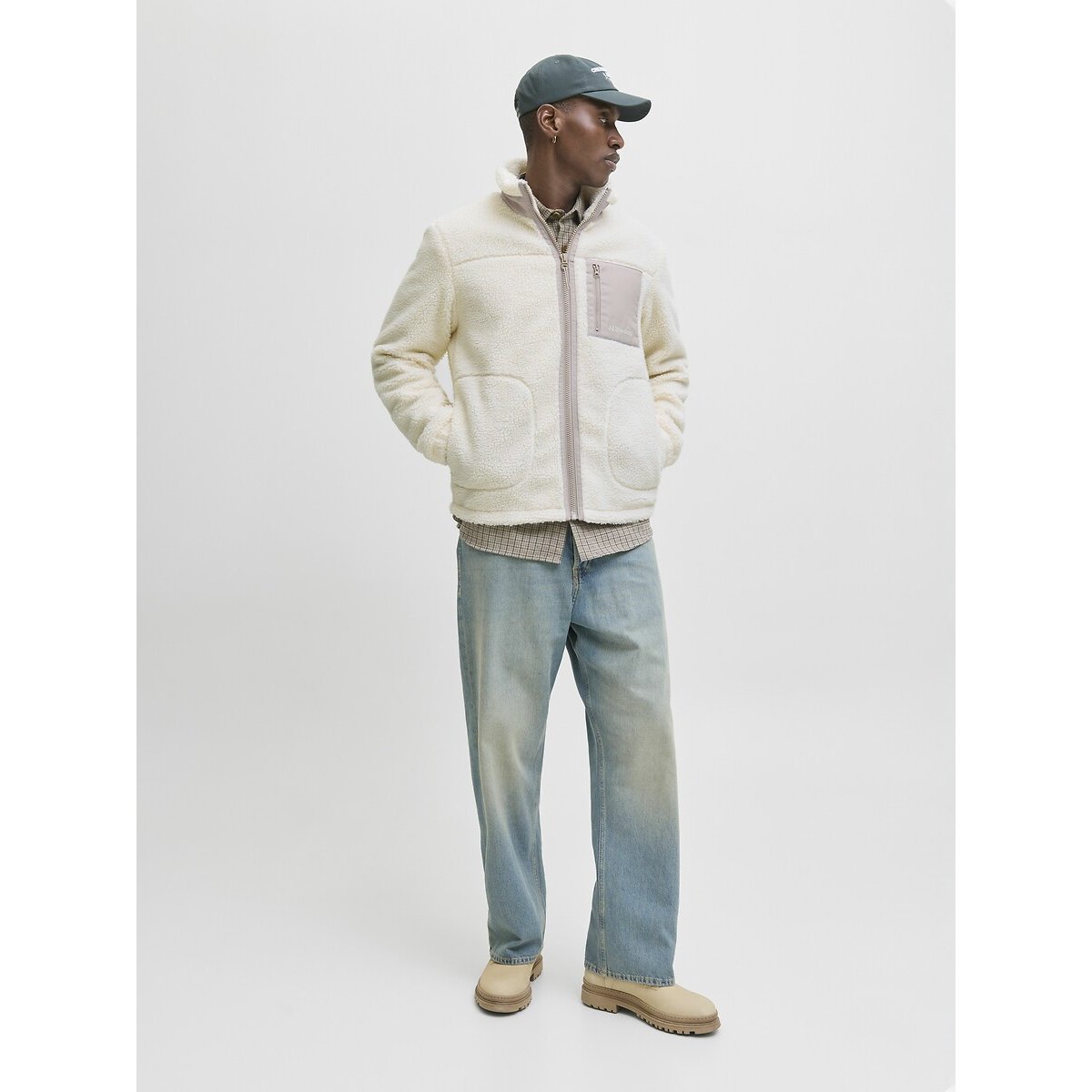 Sherpa Jacket with Contrasting Pocket off-white, JACK & JONES