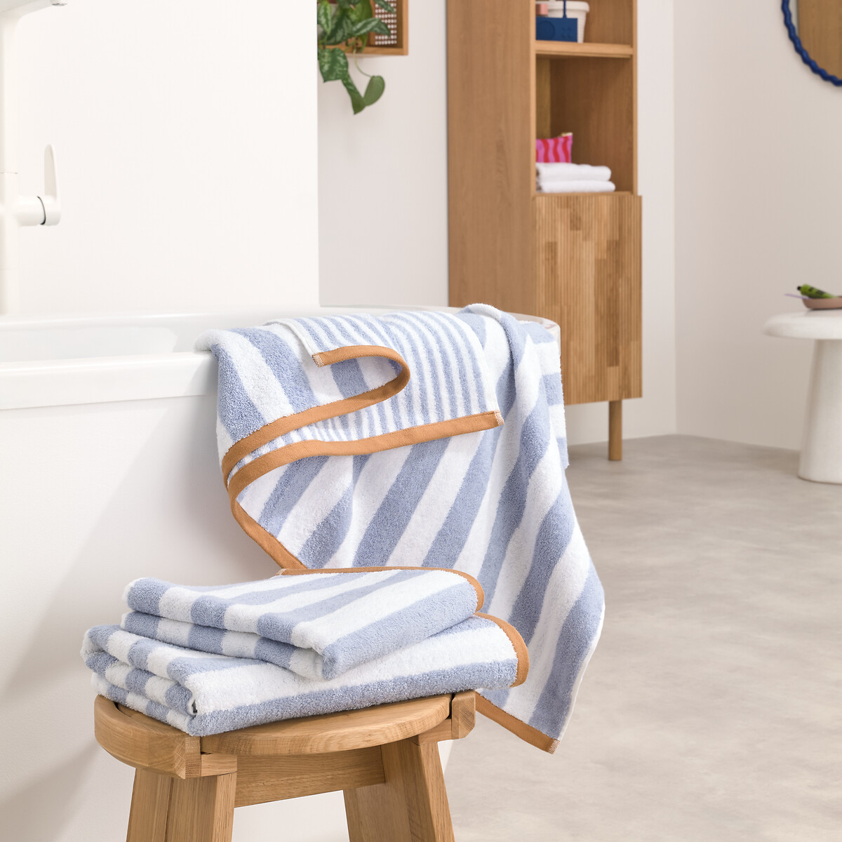 Serviette éponge 500g, DANI bleu/blanc, LA REDOUTE INTERIEURS
