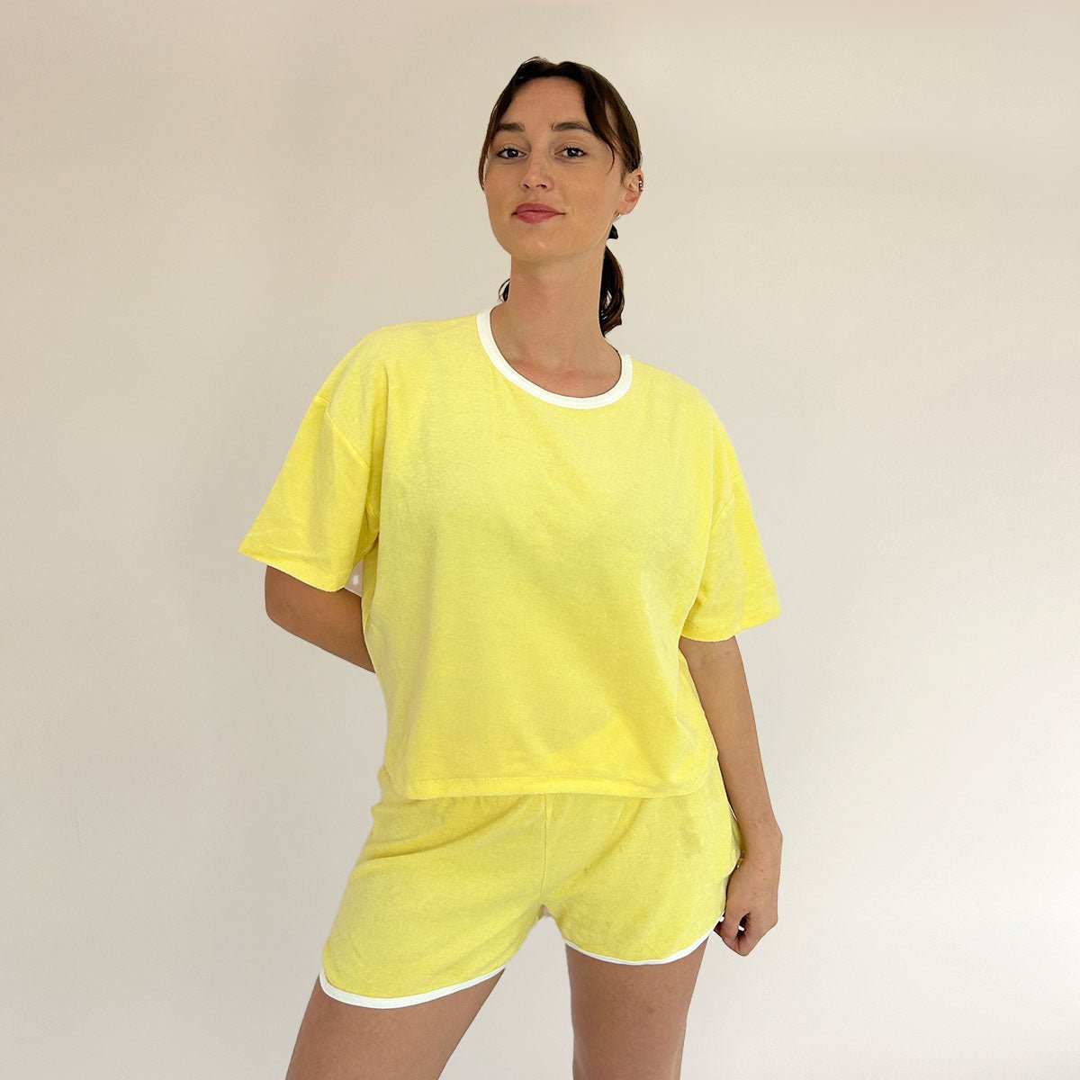 Ensemble en éponge jaune, WE ARE JOLIES