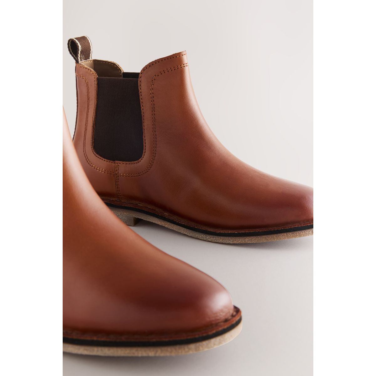 Bottes chelsea en cuir marron fauve, NEXT