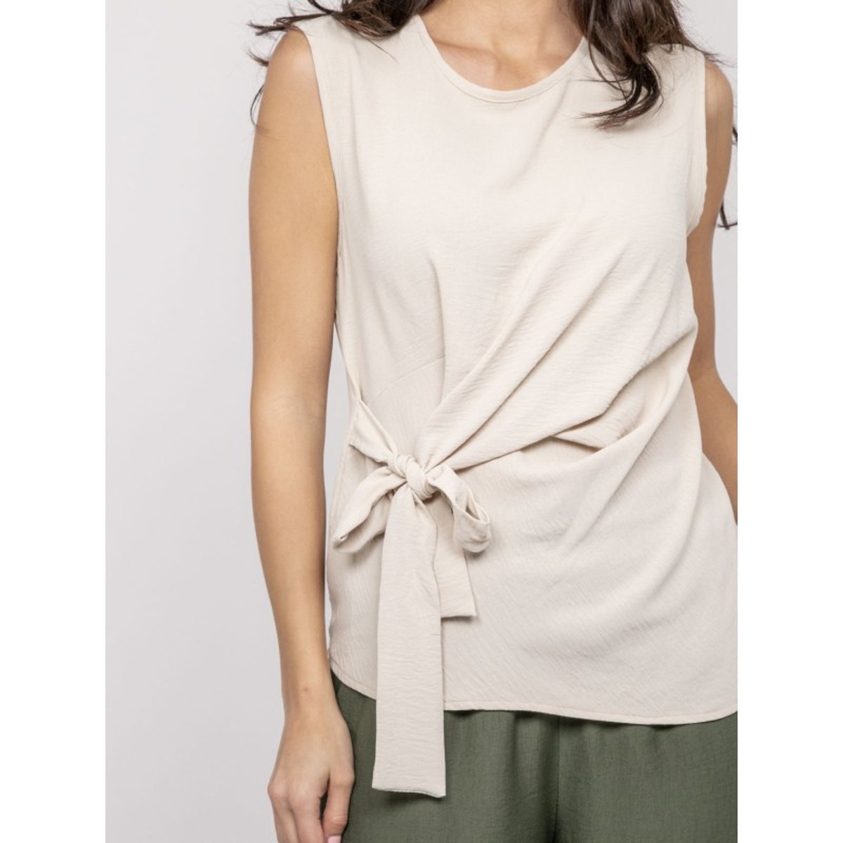 Top Sans Manches Noeud Felize beige, DONA LISA
