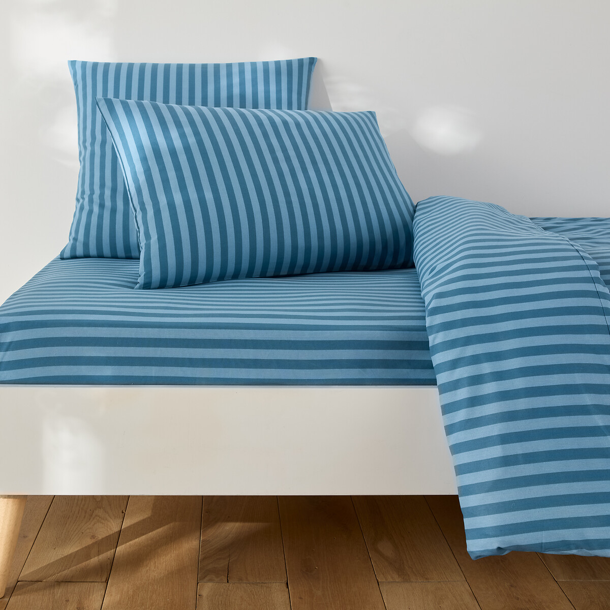 Lenzuolo per bambini, 50% cotone riciclato, cappuccio 25 cm, SACHA BLU rigato blu, LA REDOUTE INTERIEURS