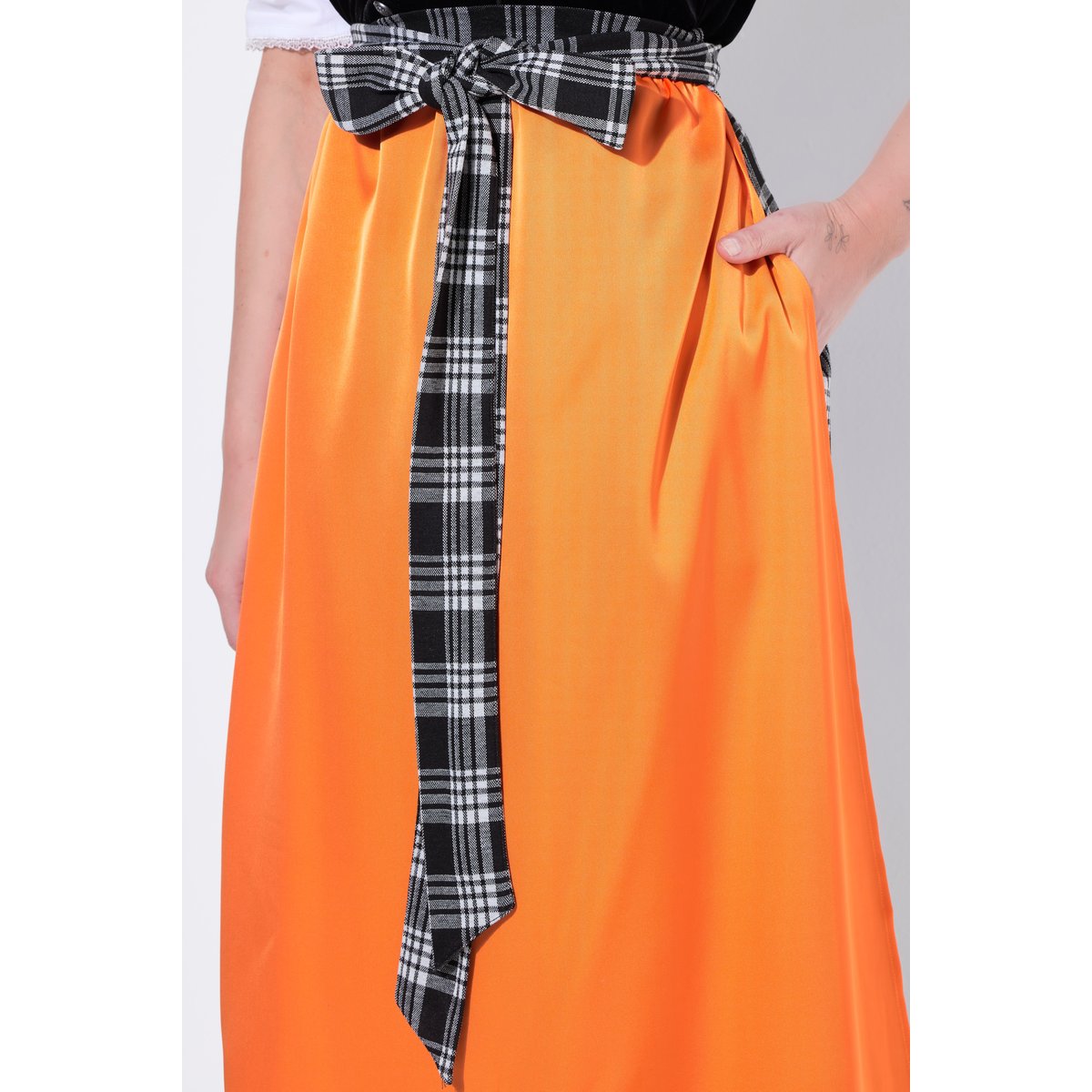 Dirndl en velours, imprimé animal, col carré noir, ULLA POPKEN