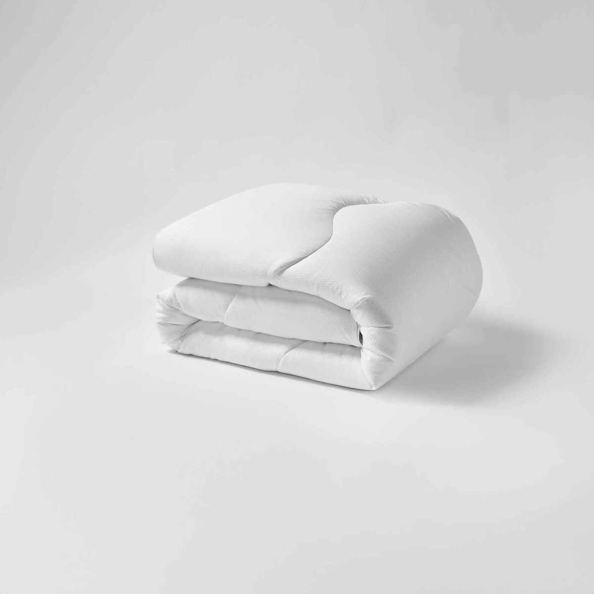 4.5 Tog Breathe Moisture Wicking Duvet white, THE FINE BEDDING COMPANY